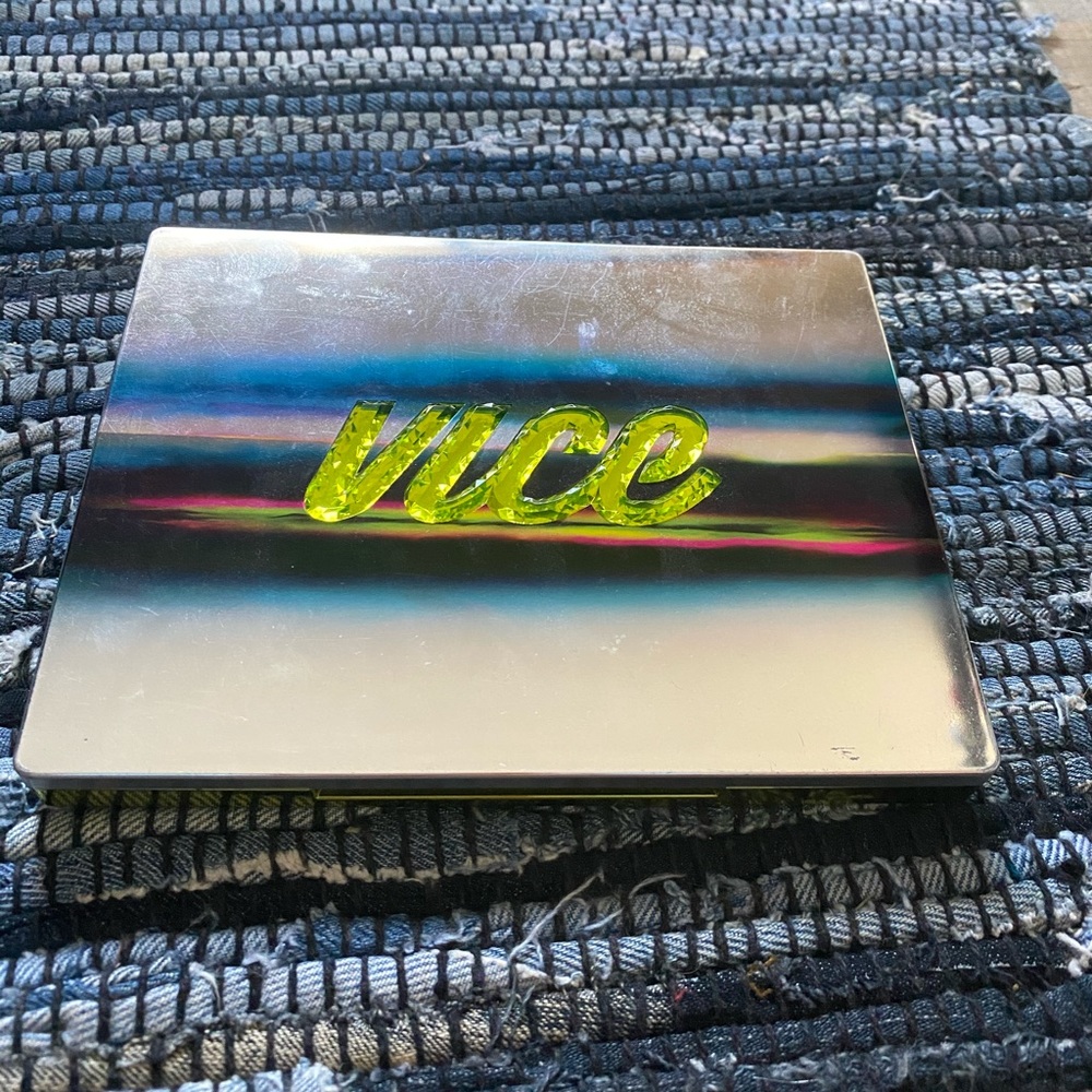 Urban Decay Eyeshadow Pallet